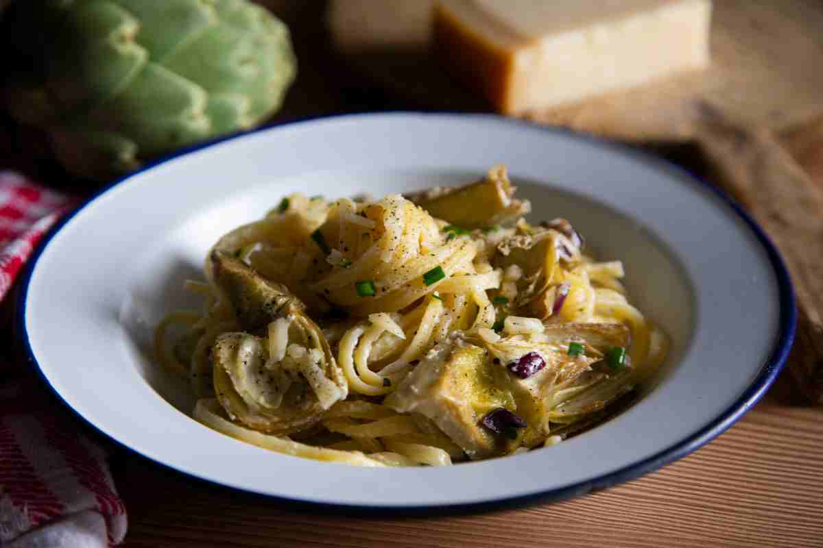 Ricetta tonnarelli mazzancolle e carciofi