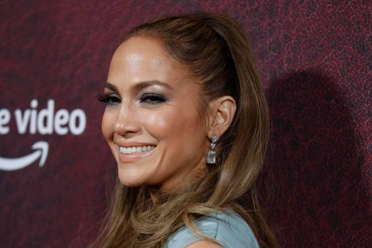 jennifer lopez dea in intimo