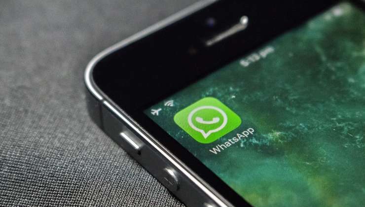 Whatsapp: sarà a pagamento? Cosa succede da dicembre