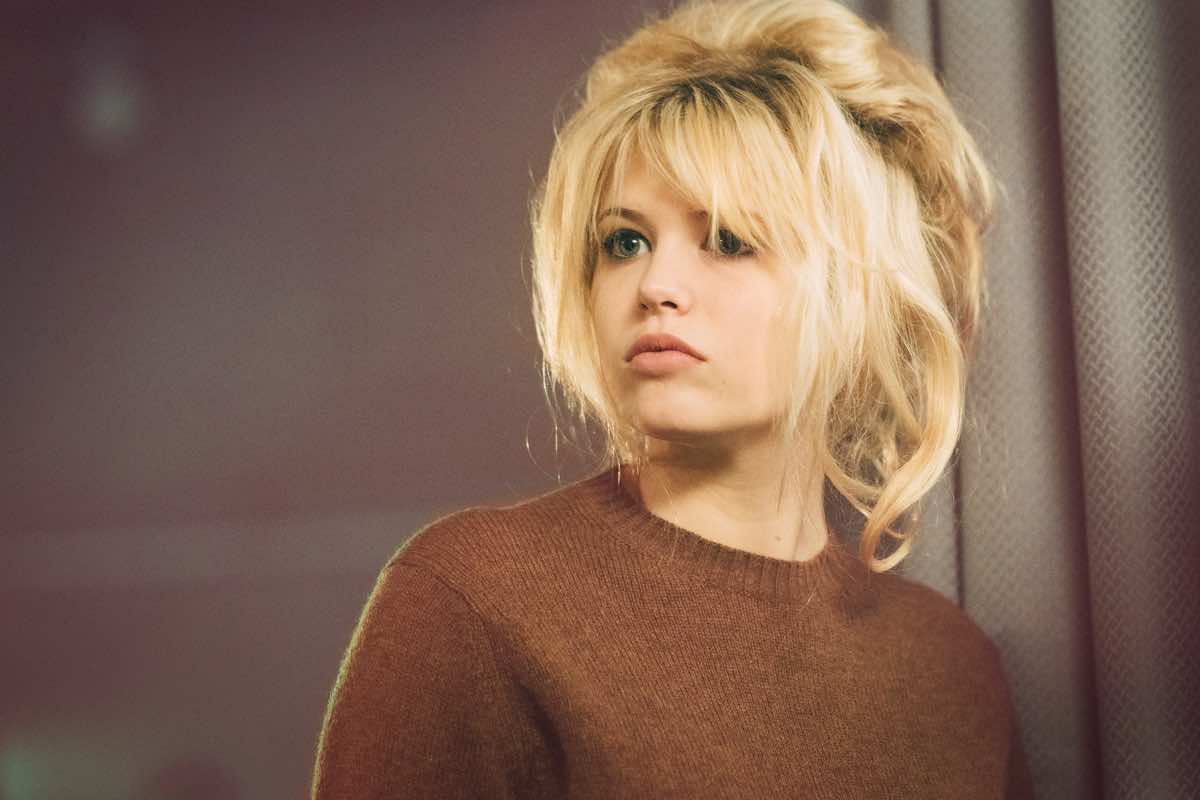 Bardot arriva su Canale 5, nel cast anche due attori italiani