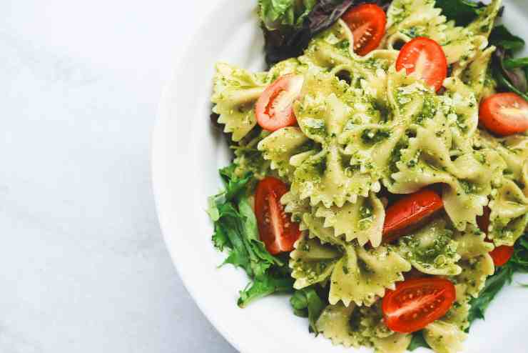 Cosa succede se mangi la pasta a cena 