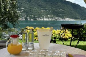 Tavola vista lago dell'agriturismo Le Fontane